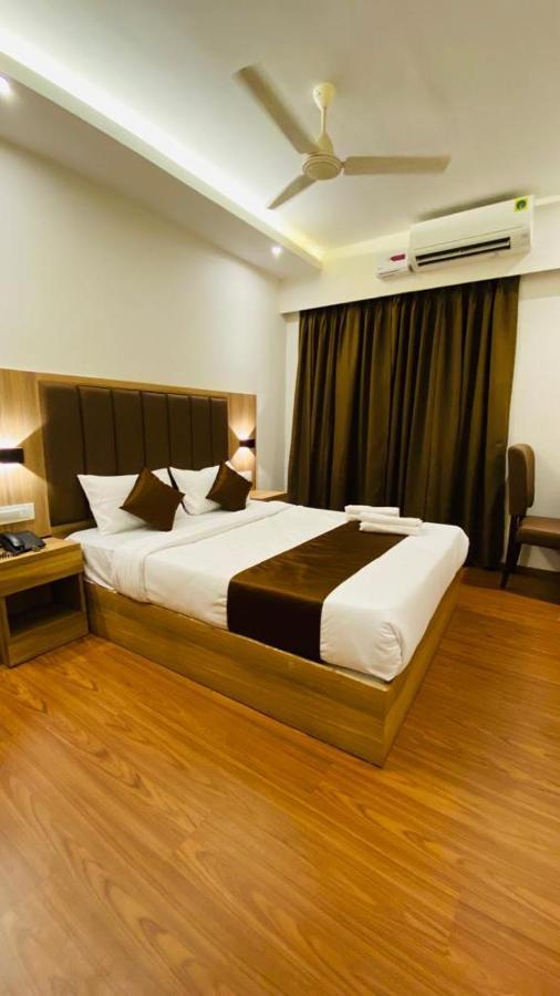 Hotel Plaza Heights Mangalore Extérieur photo